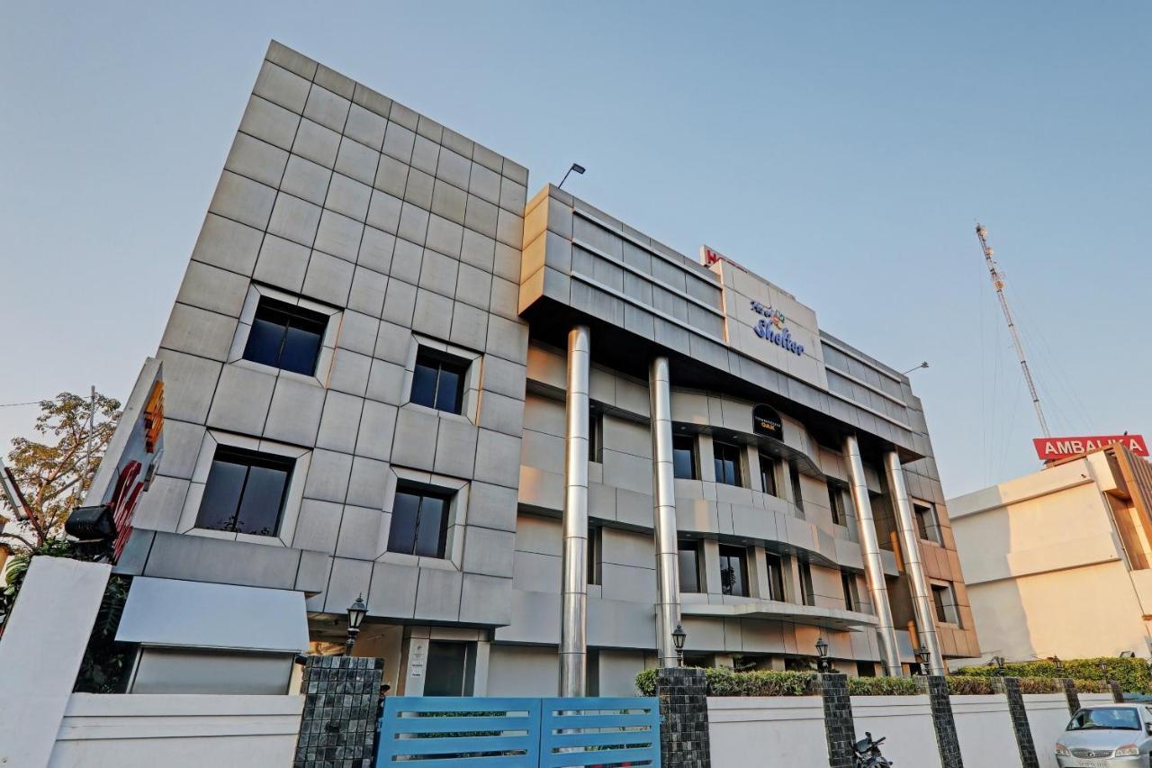Shelter Hotel Lucknow Exteriör bild
