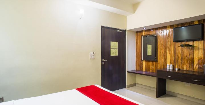 Shelter Hotel Lucknow Exteriör bild